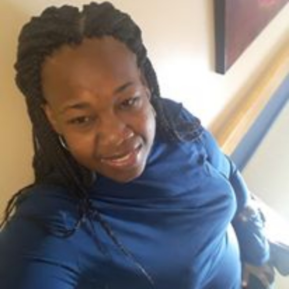 Meet your Posher, Maria